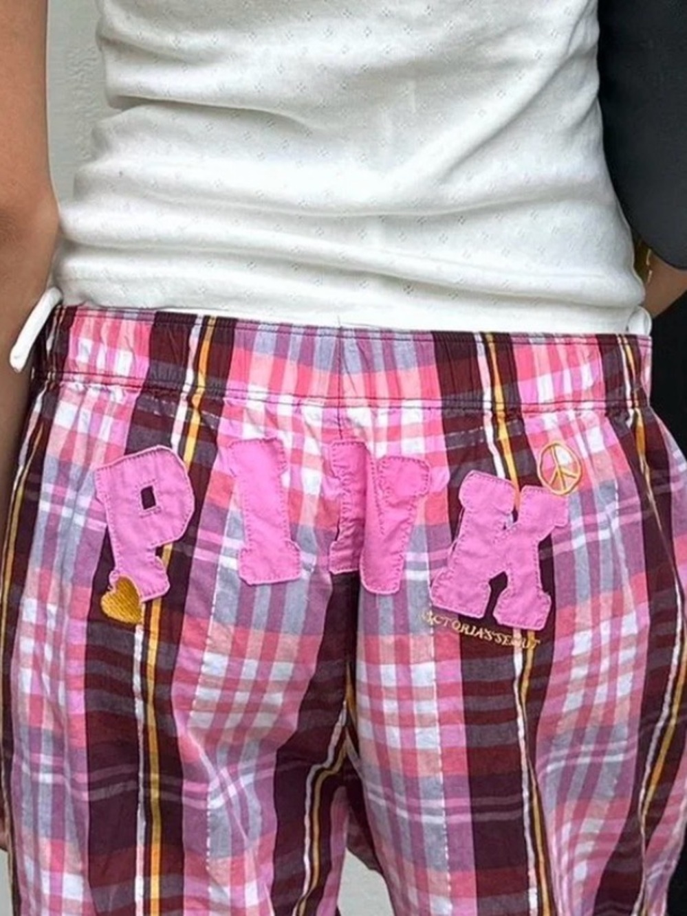 Vintage 2000’s Victoria’s Secret tartan pants